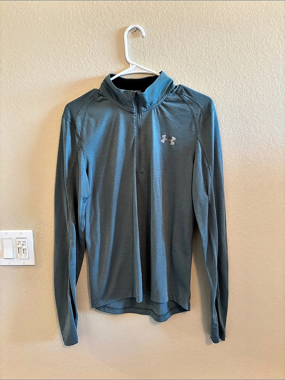Under Armour Women's Blue Athletic Jacket